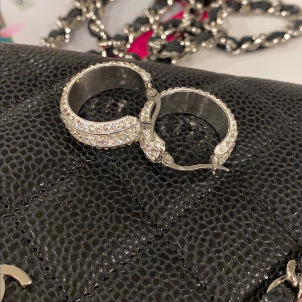 Beautiful earrings - Picture 4 of 6